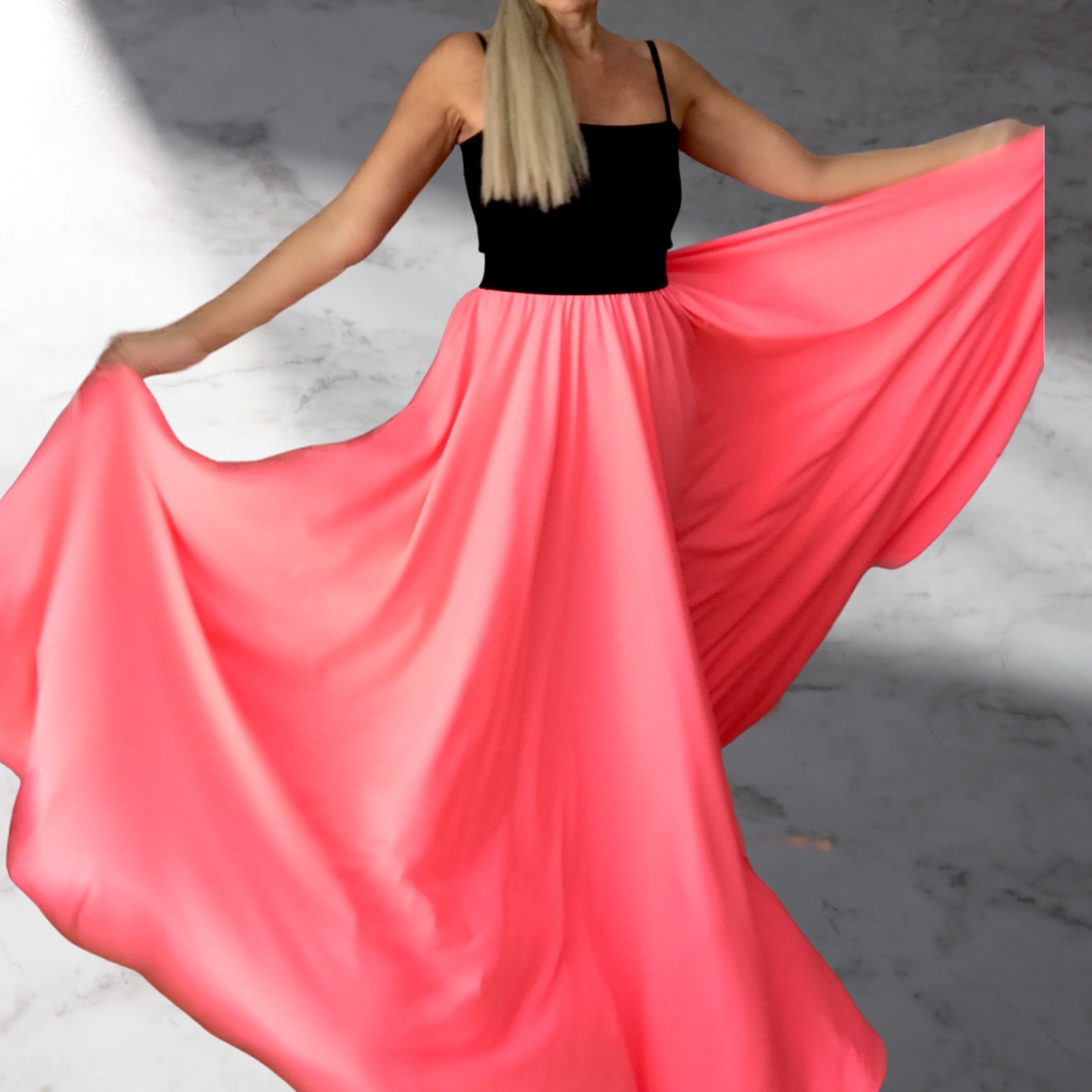 Dlouhé šaty BOROS - neonové